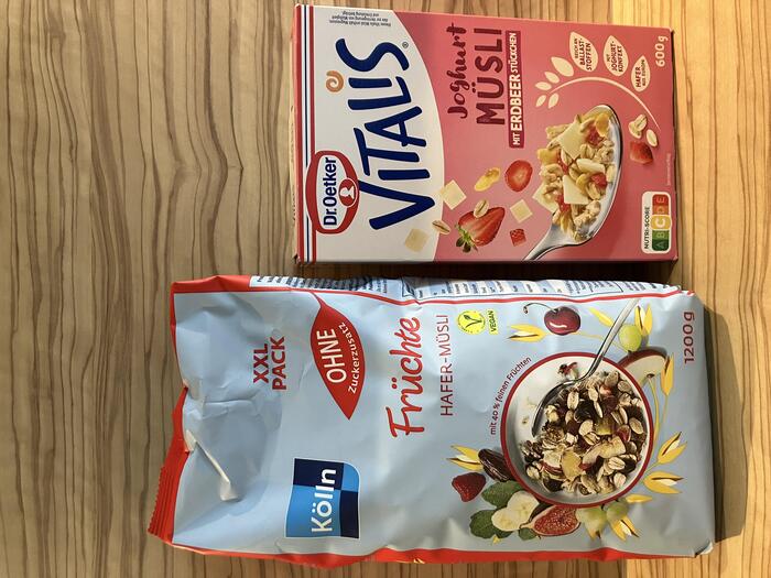 オーツ麦を使ったミューズリー。ドライフルーツやチョコ