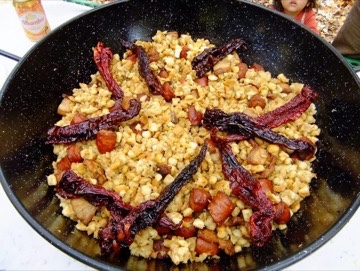 フライパンで作るスペインの郷土料理
