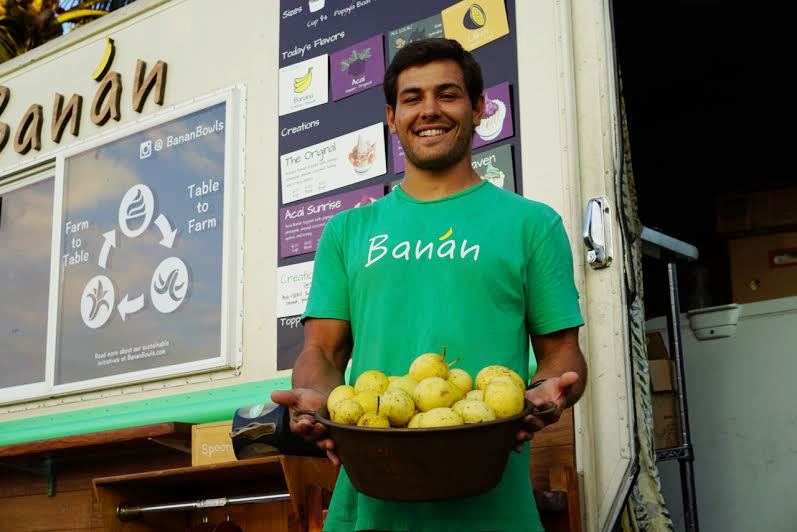 オシャレなロゴTシャツの似合うスタッフさん　写真提供：Banan