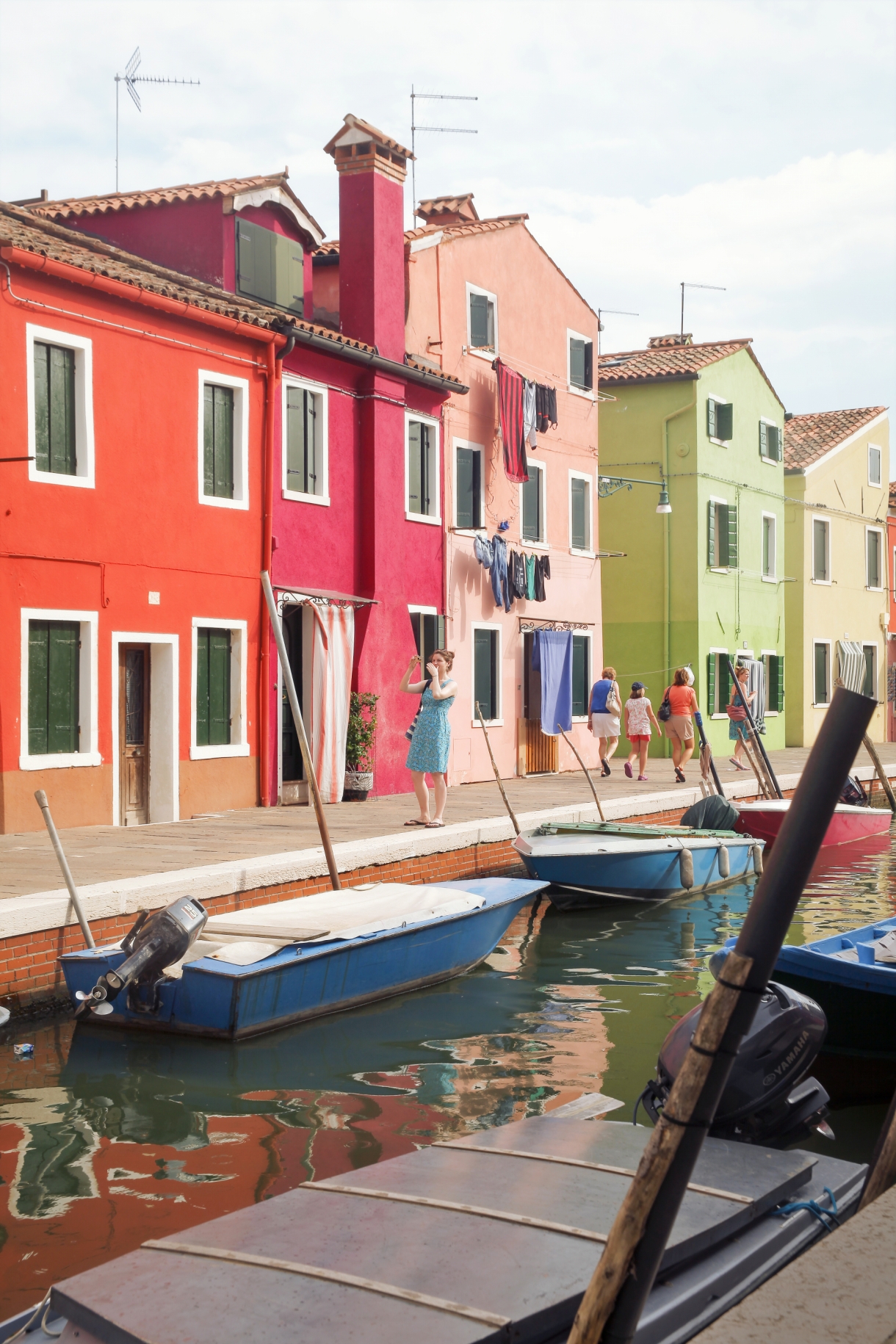 可愛い街並みに感動 ヴェネチアに浮かぶカラフルな島 ブラーノ島 とは たびこふれ