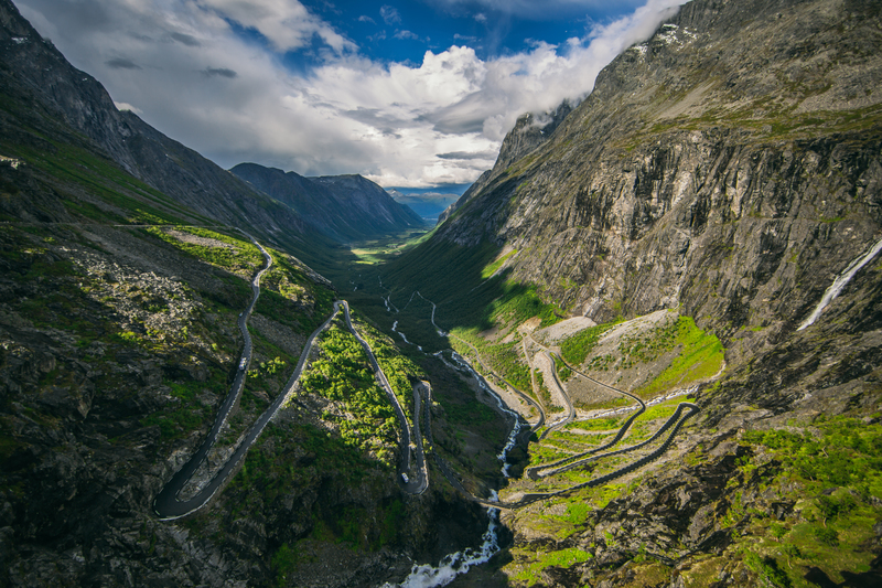 Trollstigen-National-tourist-routes-122016-99-0046_800.jpg