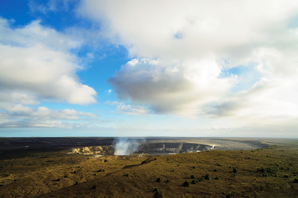 キラウエア火山　クレーター