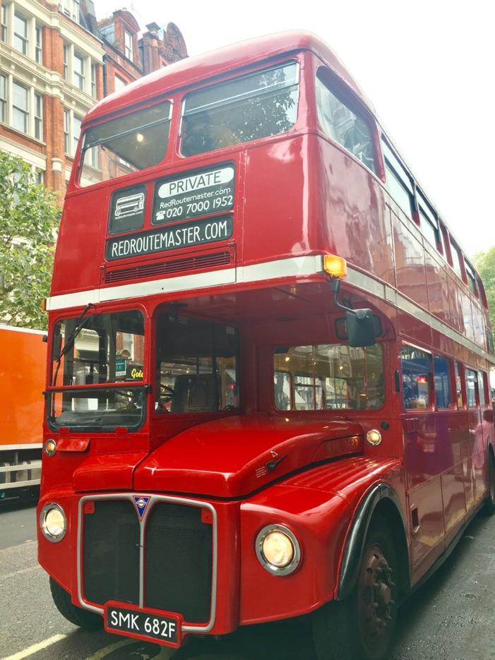 ロンドンと言えばなんと言っても真っ赤な二階建てバス！！ | たびこふれ