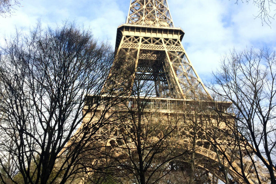 パリの街並みが一望の絶景スポット！パリに行くなら凱旋門とエッフェル