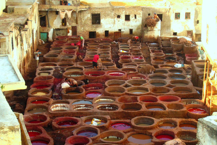 染色桶　モロッコ
