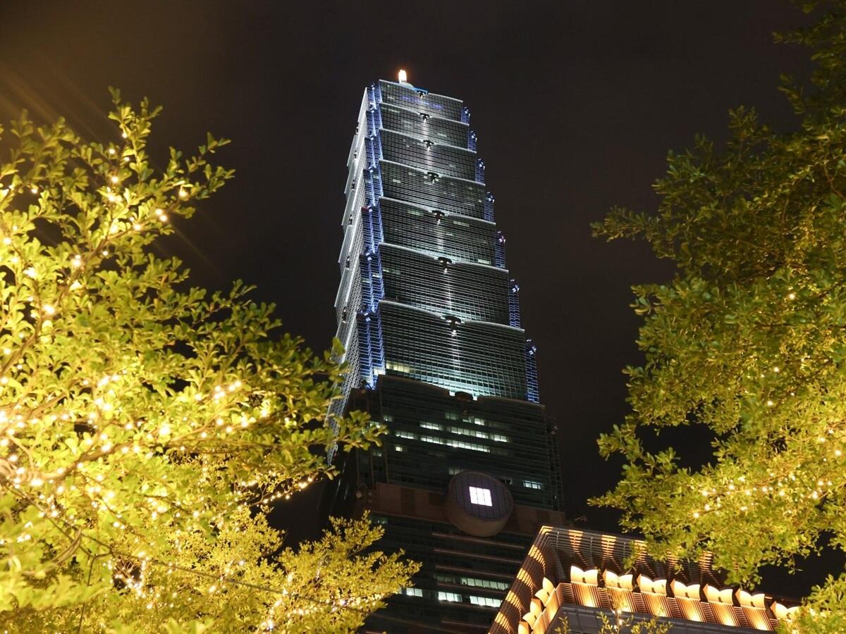 夜の台北101