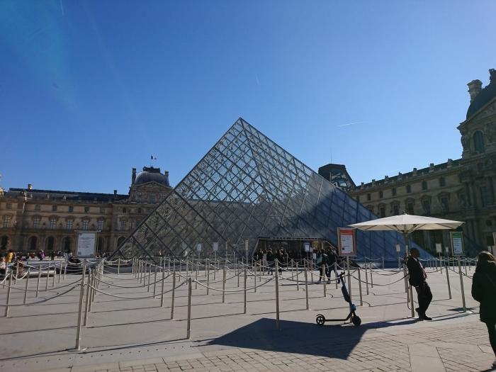 ルーヴル美術館 パリ