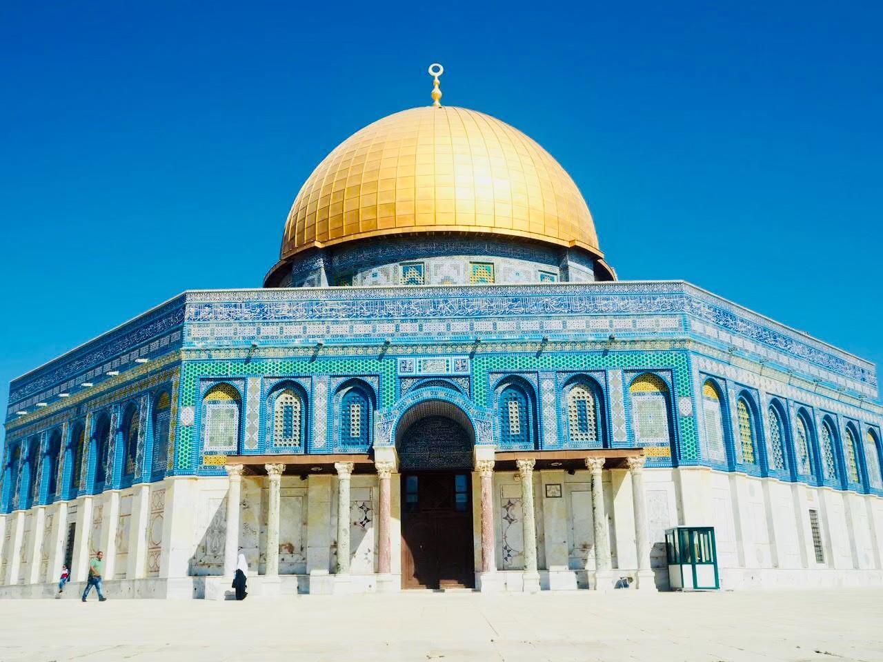 金色に輝くイスラム教の聖地 岩のドーム エルサレム たびこふれ