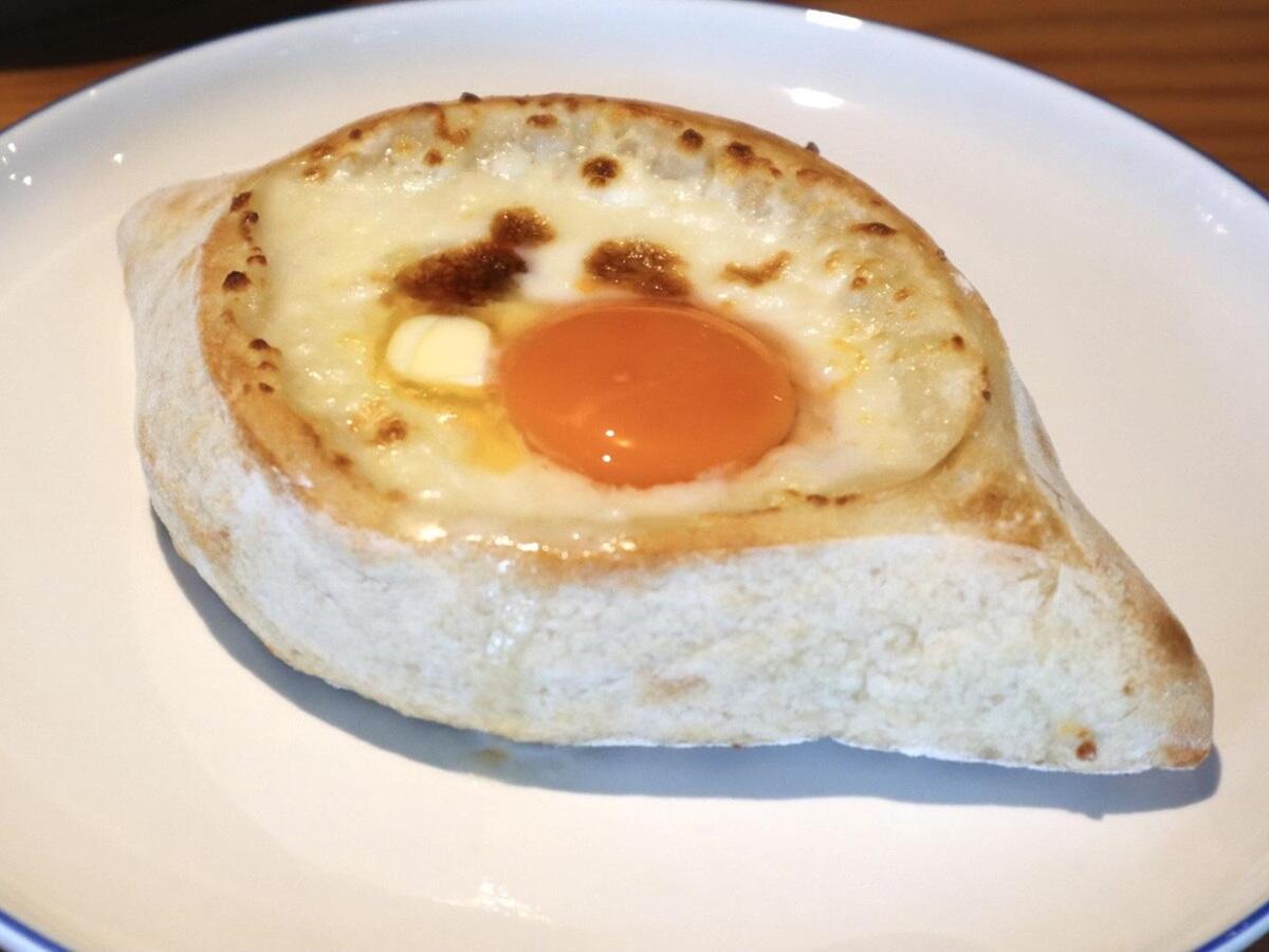 AJIKAのアチャルリ・ハチャプリ