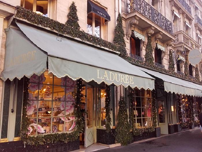パリ「ラデュレ パリ ロワイヤル」で優雅に朝食を楽しむ方法とは 