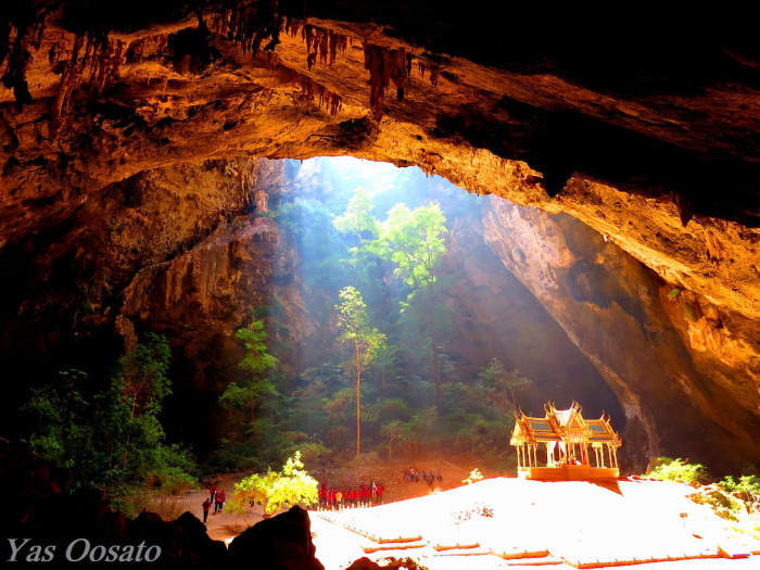 プラヤーナコーン洞窟