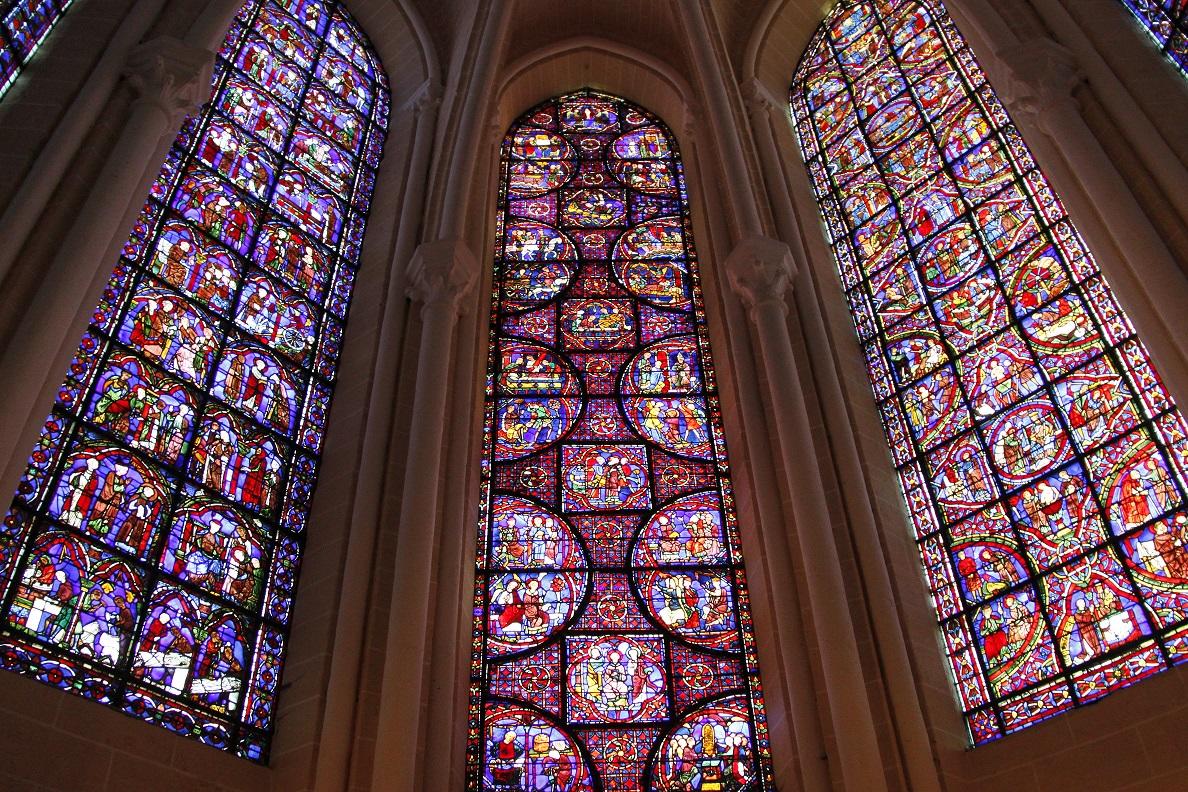 Notre-Dame_de_Chartres.jpg