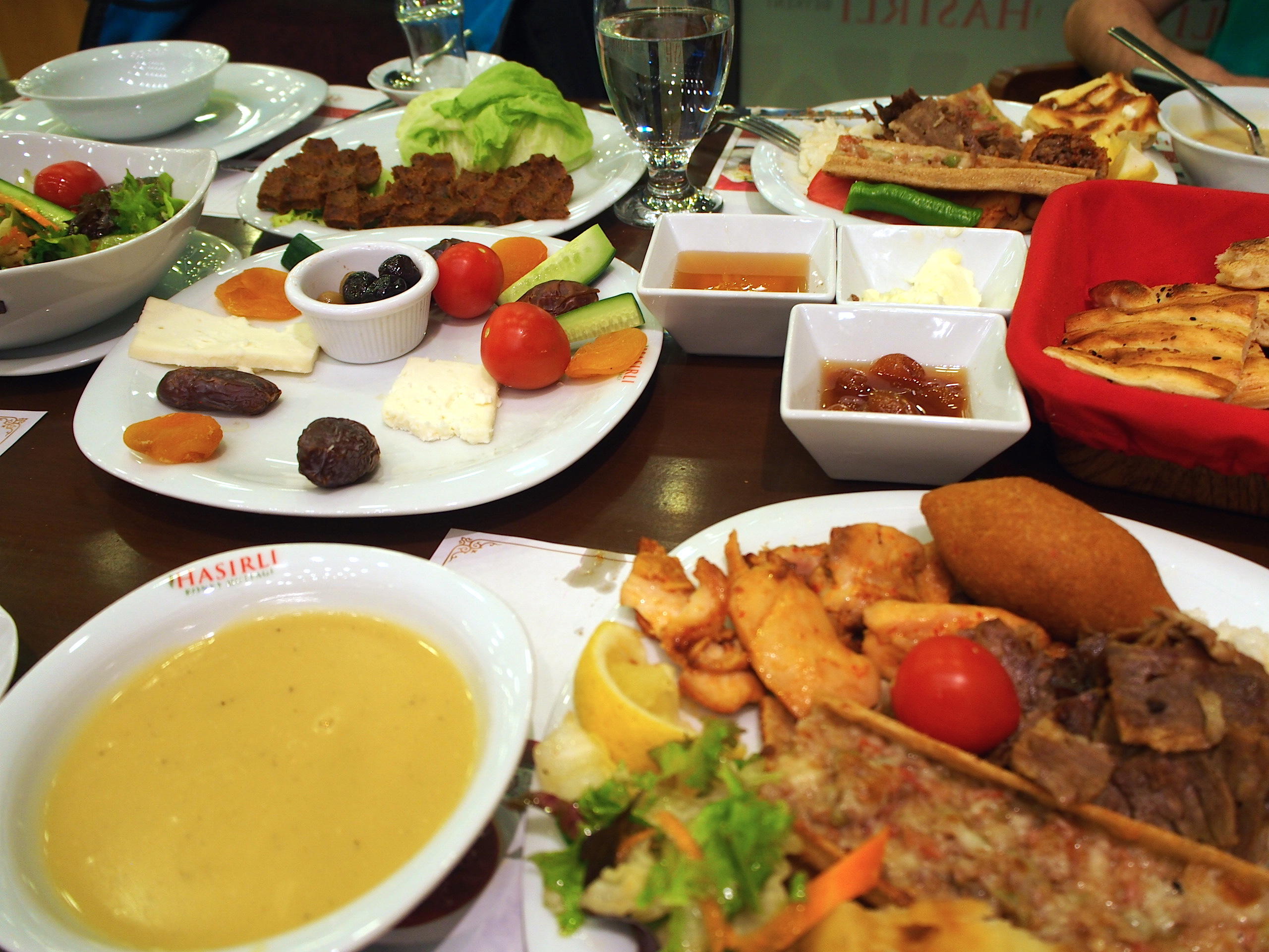 トルコのラマザン期間中に食べるイフタルメニューを紹介 たびこふれ