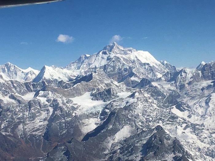 ネパール】世界最高峰のエベレスト遊覧飛行に感動！山を見るならポカラのホテルもおすすめです♪ | たびこふれ
