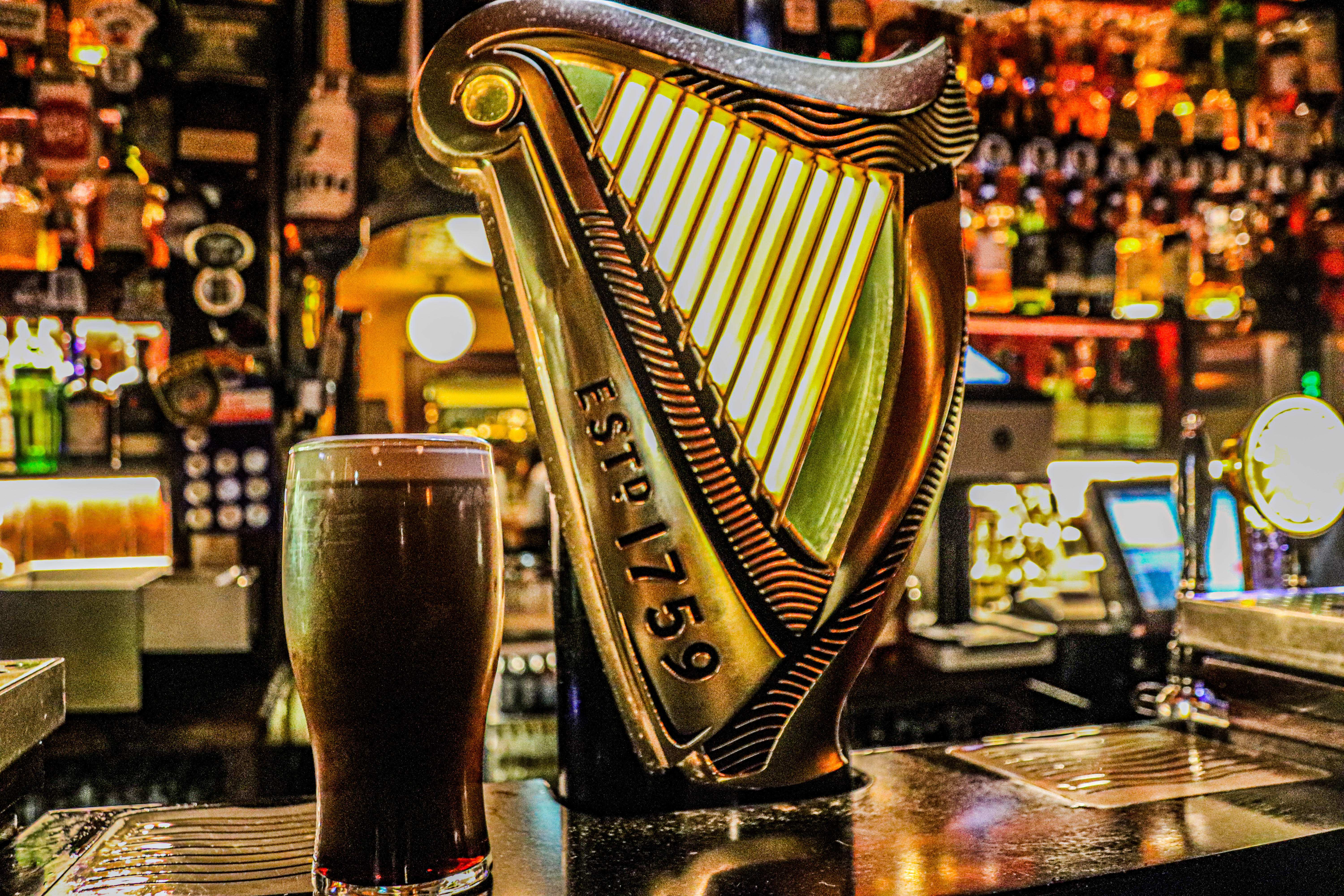 ギネスビールの発祥 アイルランドで本場の黒ビールを堪能しよう たびこふれ