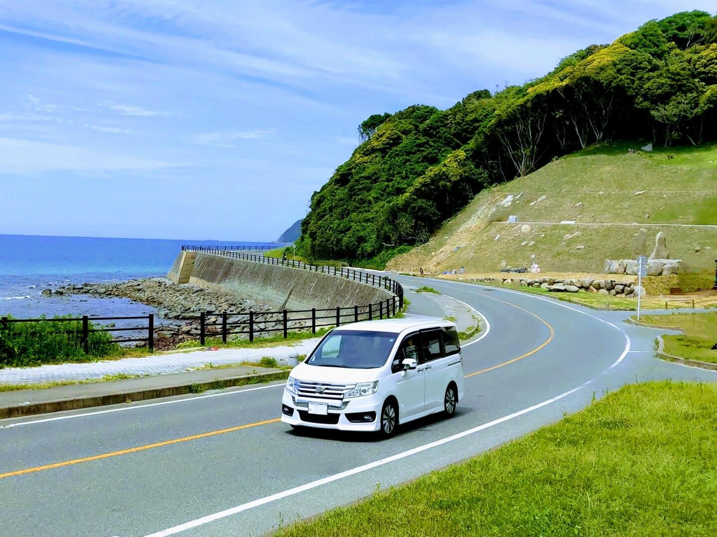 レンタカー初心者が旅行で初めてレンタルする方法を専門家が解説！