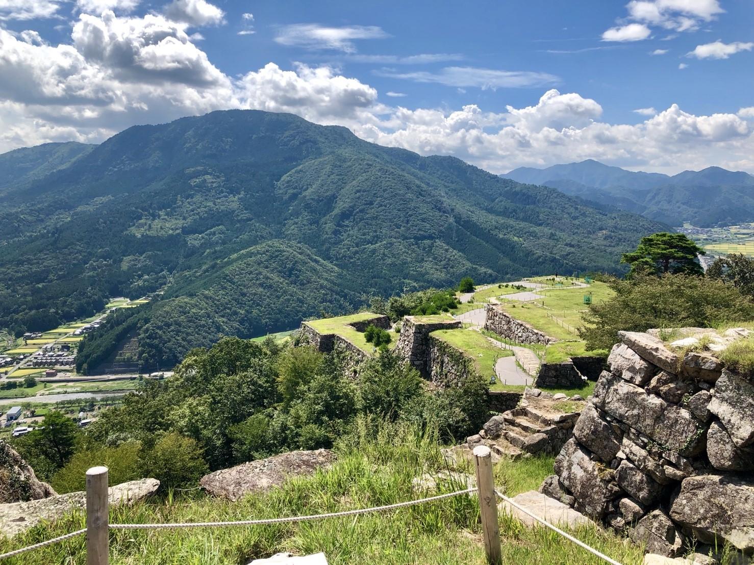 日本のマチュピチュ 天空の城 竹田城跡 に登ろう たびこふれ