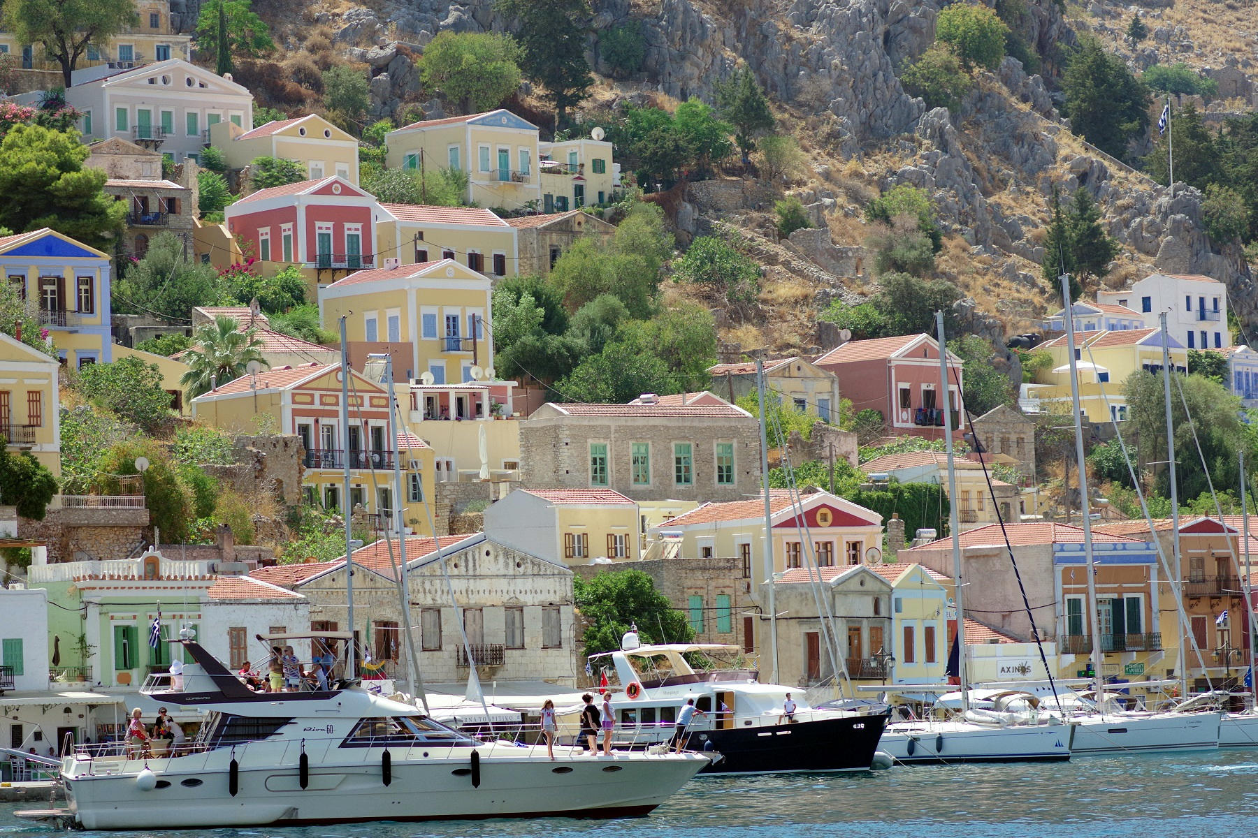 エーゲ海のギリシャ シミ島は 可愛い がいっぱい たびこふれ