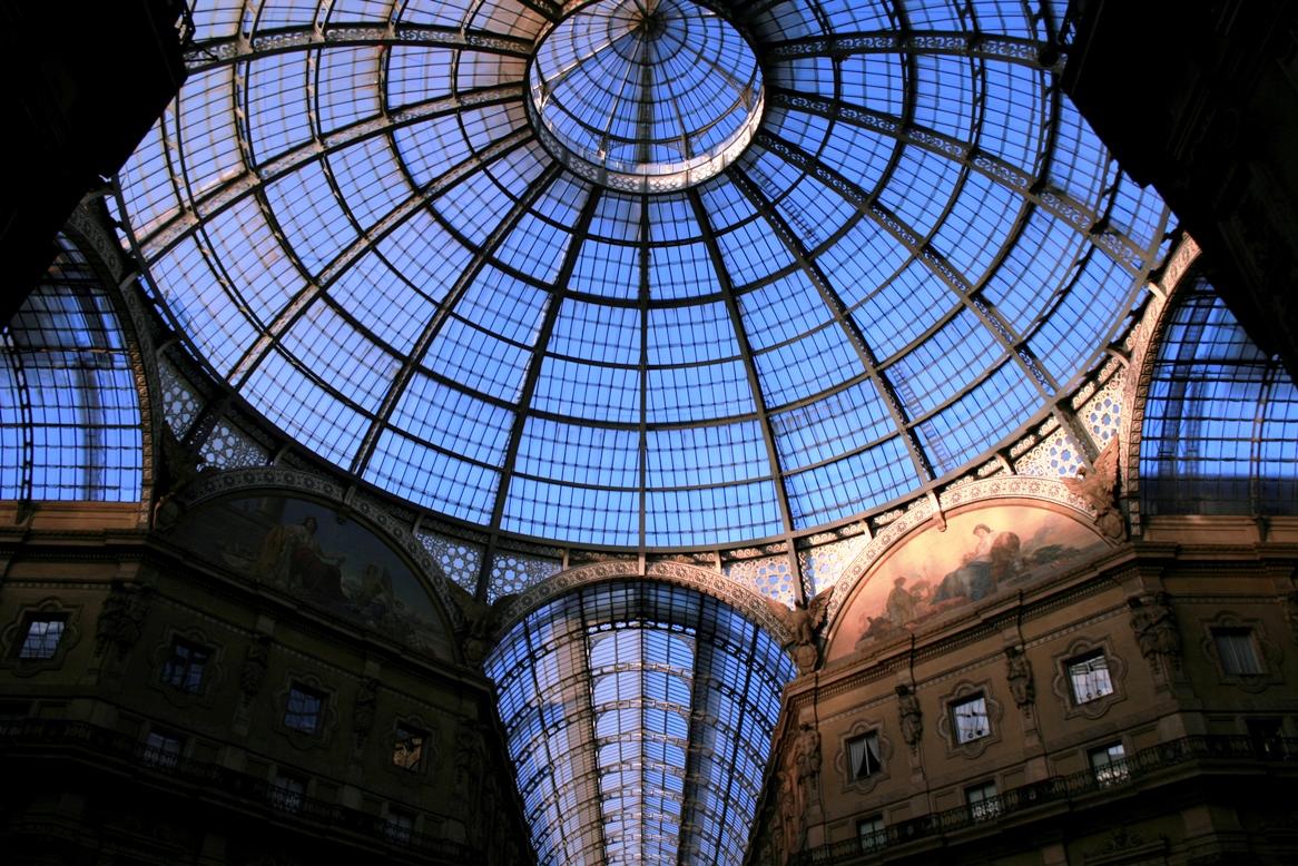 イタリアの美しすぎるショッピング街 ミラノの観光名所 ガレリア に行ってみよう たびこふれ